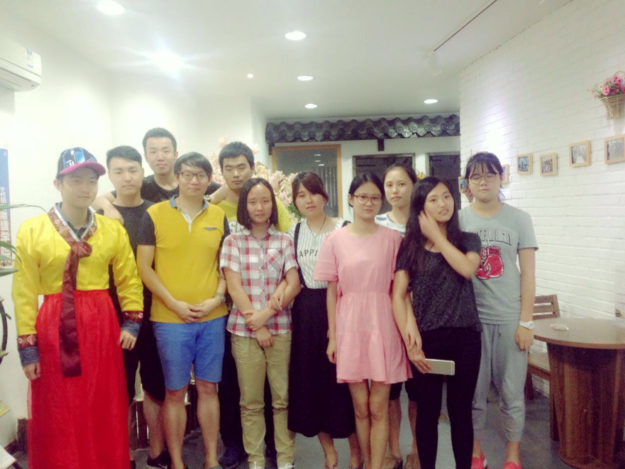 韓語(yǔ)初級(jí)班畢業(yè)照