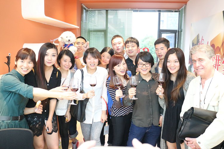 【法亞小語(yǔ)種】紅酒節(jié)活動(dòng)