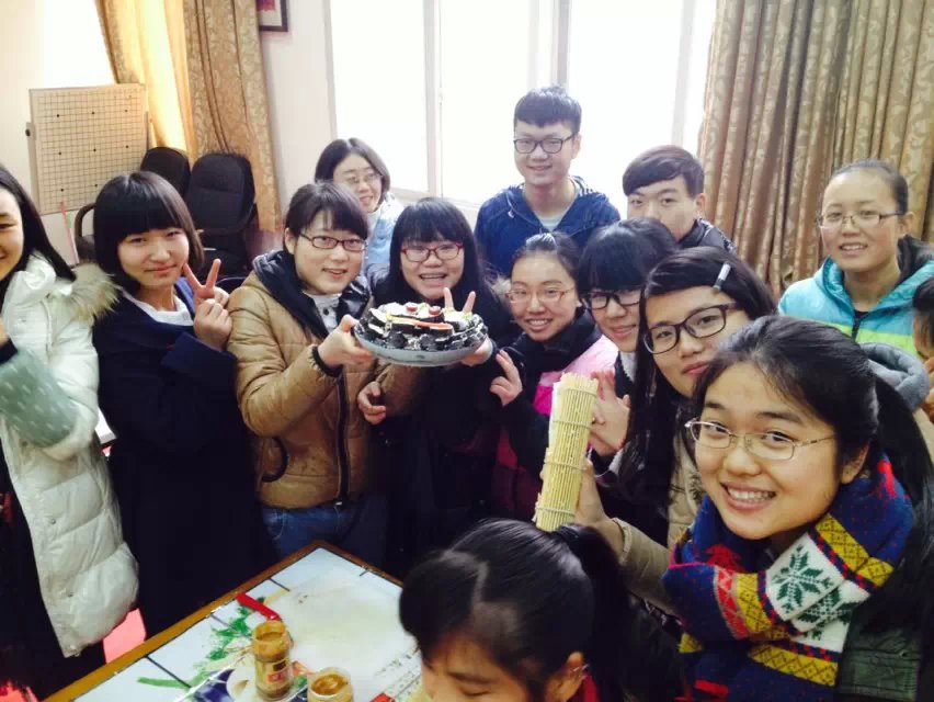 西班牙語學(xué)生壽司活動