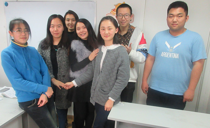 俄語班畢業(yè)照