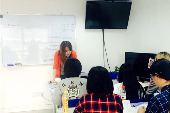 【法語初級白班】上課中