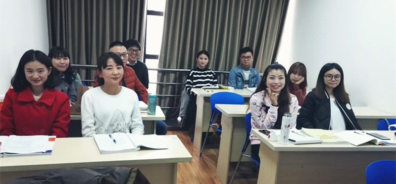 韓語(yǔ)初級(jí)外教——全熙旼老師