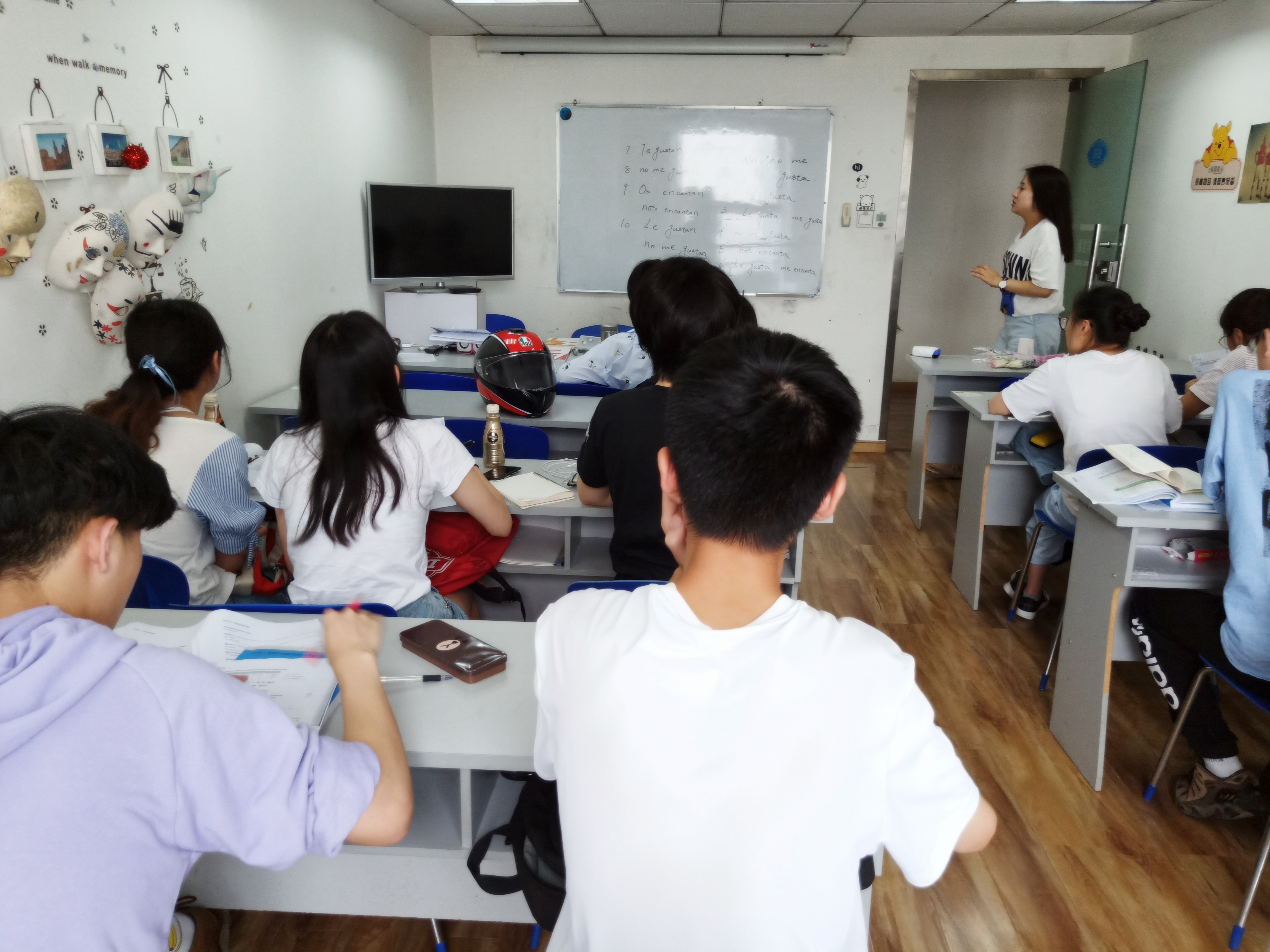 西語初級周末班（楚楚老師）