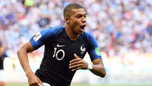 “被總統(tǒng)看中的男人”姆巴佩這周要來中國踢球了！