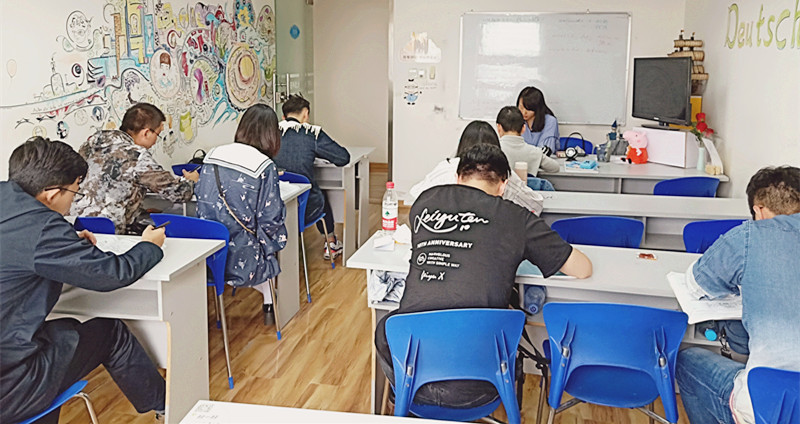 德語出國班（劉秦冉老師）